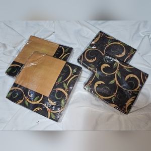 4 pkgs Party Napkins, NEW